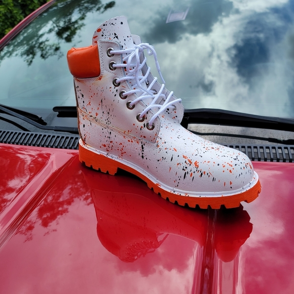 Custom timberland orange splash size 7